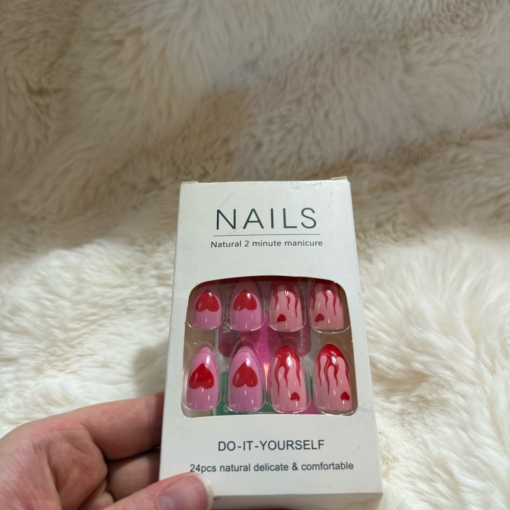 Pink and Red press on Nail Set